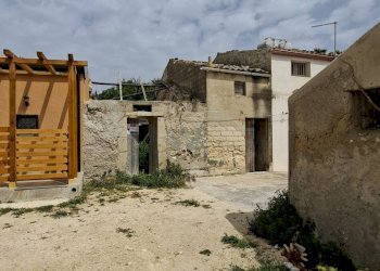 Casa all\'aperto - Casa indipendente Via dello Zaffiro
 
sn, Ispica - foto 6