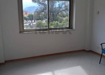 Stanza vuota - Appartamento Via Evangelista Di Blasi
 
91/93, Palermo - foto 9