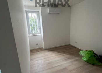 Stanza vuota - Office Viale Croce Rossa
 
25, Palermo - photo 19