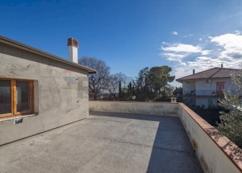 Terrazza - Appartamento Via Dei Frentani
 
322, Chieti - foto 7