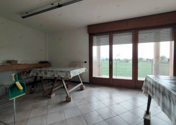 Foto 3 - Quadrilocale via cerese
 
65, Capriolo - foto 3