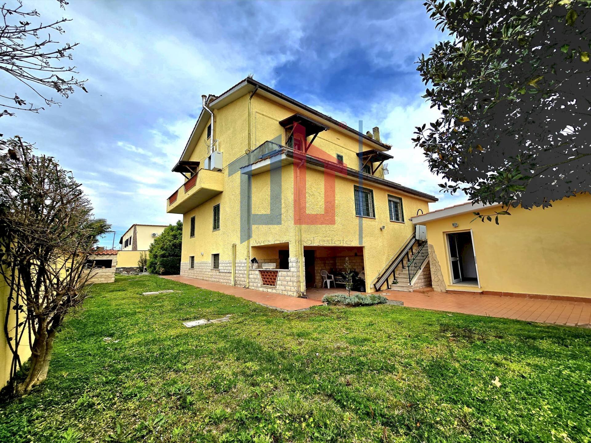 Foto 1 - Villa VIA CORACE
 
2, Aprilia - foto 1