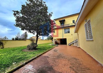 Foto 5 - Villa VIA CORACE
 
2, Aprilia - foto 5