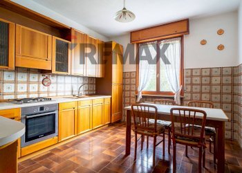 Cucina - Three-room apartment Via Francesco Baracca
 
8, Medesano - photo 1