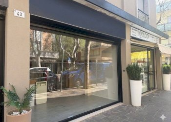 Foto 3 - Negozio Via Giacomo Matteotti
 
43/45, Cattolica - foto 3