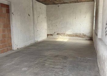 Foto 1 - Locale Commerciale Via Bainsizza, Varese - foto 1