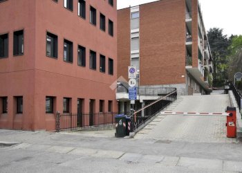 Box Via Luisa del Carretto, Torino (neighborhood Borgo Po) - photo 9