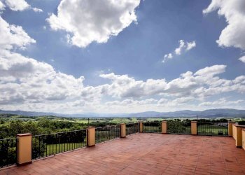 Foto 28 - Villa Via di Spazzavento
 
26, Scarperia e San Piero - foto 28