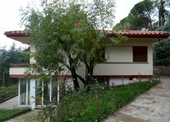 Foto 1 - Villa Frazione Dicomano Campagna
 
11, Dicomano - foto 1