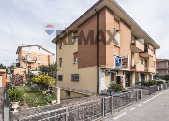 Edificio all\'aperto - Appartamento Pesaro - foto 73