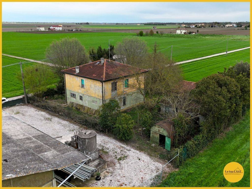 Foto 1 - Independent house Via Fiume vecchio
 
231, Molinella - photo 1