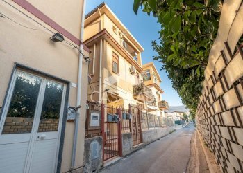 Foto 32 - Quadrilocale via Cinghiale
 
6, Carini - foto 31