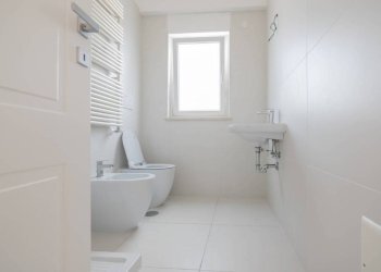 Bagno - Appartamento Pomezia - foto 4