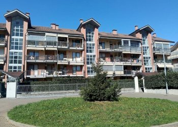 Facciata - Appartamento vicolo Sacra San Michele, 6, Orbassano - foto 1