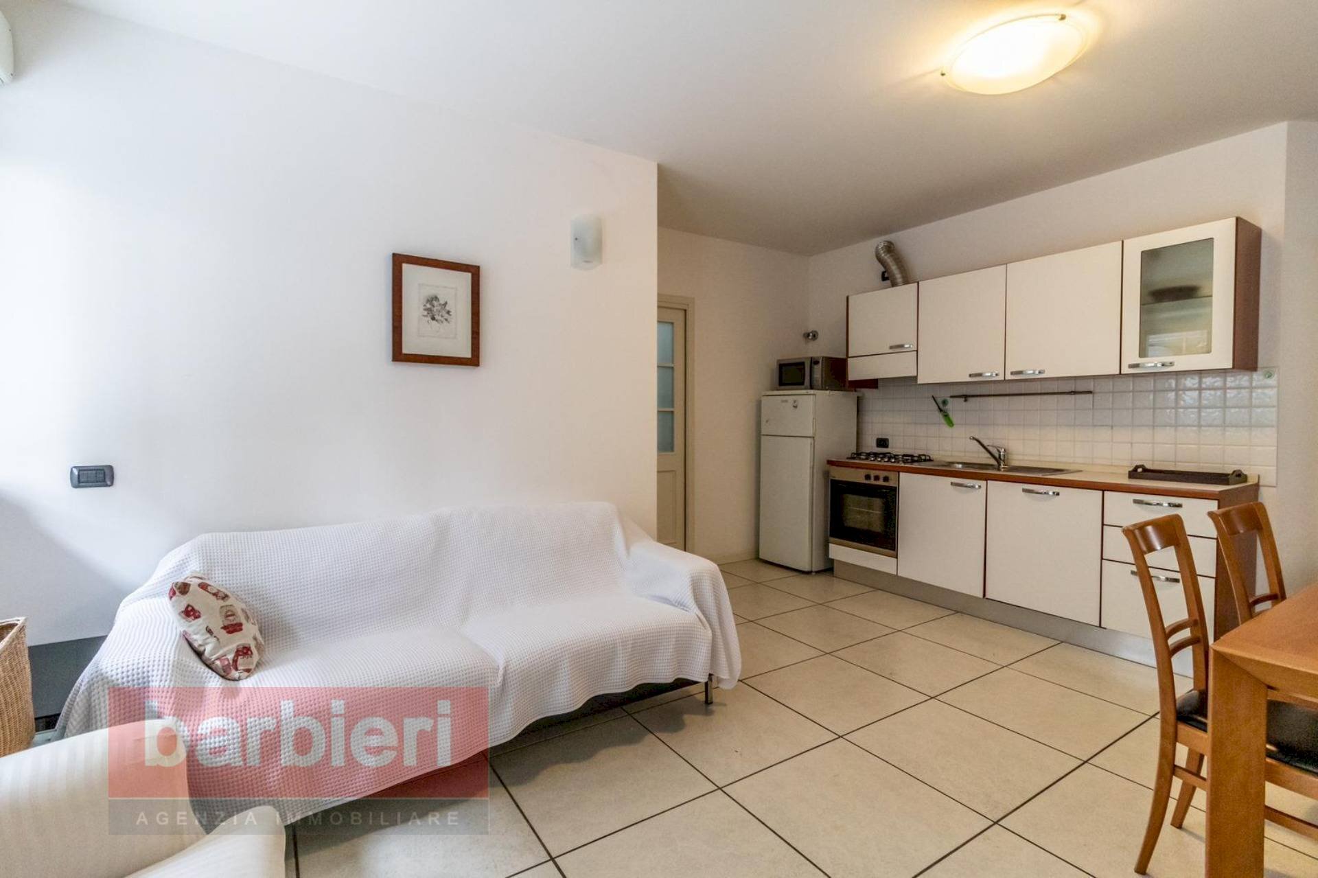 Foto 1 - Trilocale vialetto bixio
 
1, Cervia - foto 1