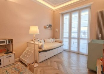 Camera da letto - Quadrilocale corso Alcide De Gasperi, 47, Torino (zona Crocetta) - foto 10