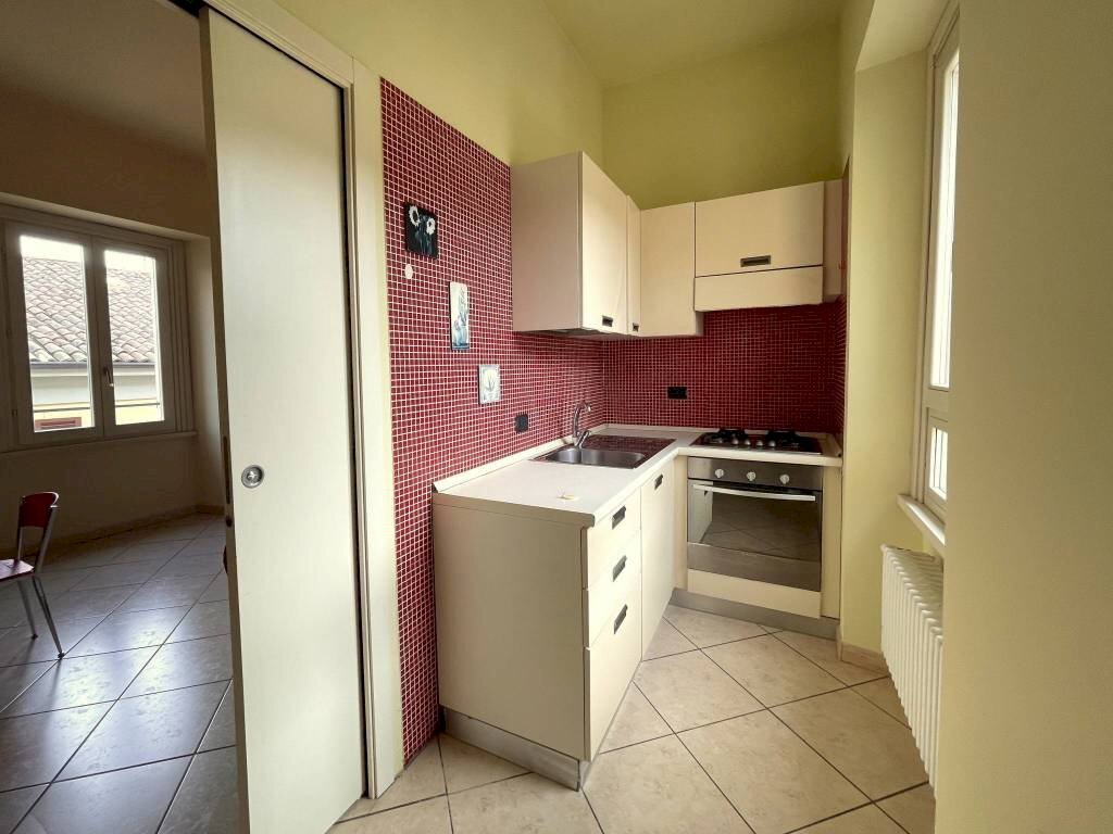 Cucina - Bilocale piazza Gavino Lugano, Tortona - foto 3