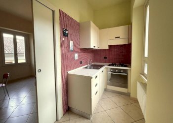 Cucina - Bilocale piazza Gavino Lugano, Tortona - foto 3