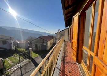 Balcone - Villa Frazione Forotondo, Fabbrica Curone - foto 7