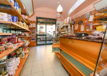 Negozio - Attività Commerciale Via Garibaldi
370, Livorno - foto 3