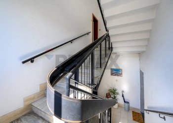 Vano scale - Four-room apartment Via Campania
 
57, Livorno - photo 10