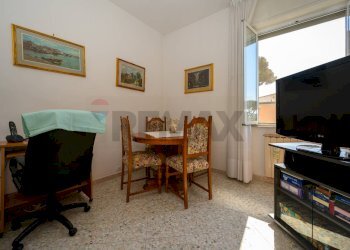 Soggiorno - Four-room apartment Via Campania
 
57, Livorno - photo 12