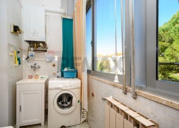 Veranda/lavanderia - Four-room apartment Via Campania
 
57, Livorno - photo 17