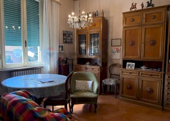 Sala da pranzo - Apartment Lungarno Giovanni al Gatano
 
6, Pisa - photo 10