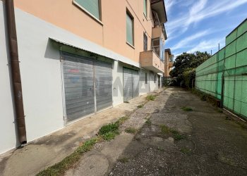 Garage e Cantina - Apartment Lungarno Giovanni al Gatano
 
6, Pisa - photo 26