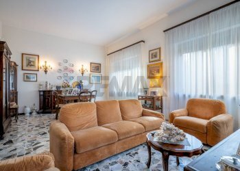 Sala da pranzo - Villa via Aretino Spinello
 
4, Pisa - foto 4