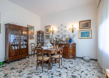 Sala da pranzo - Villa via Aretino Spinello
 
4, Pisa - foto 6