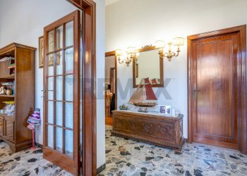 Hall / corridoio - Villa via Aretino Spinello
 
4, Pisa - foto 12