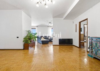 Salone - Villa strada Biozzine, 5, Valenza - foto 12