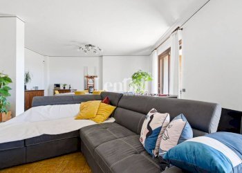 Salone - Villa strada Biozzine, 5, Valenza - foto 23