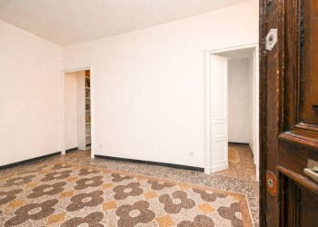 Camera da letto - Trilocale via Eugenio Ruspoli, Genova (zona Foce) - foto 4