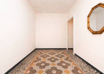 Stanza non arredata - Trilocale via Eugenio Ruspoli, Genova (zona Foce) - foto 6