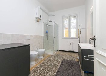 Bagno - Trilocale via Eugenio Ruspoli, Genova (zona Foce) - foto 12