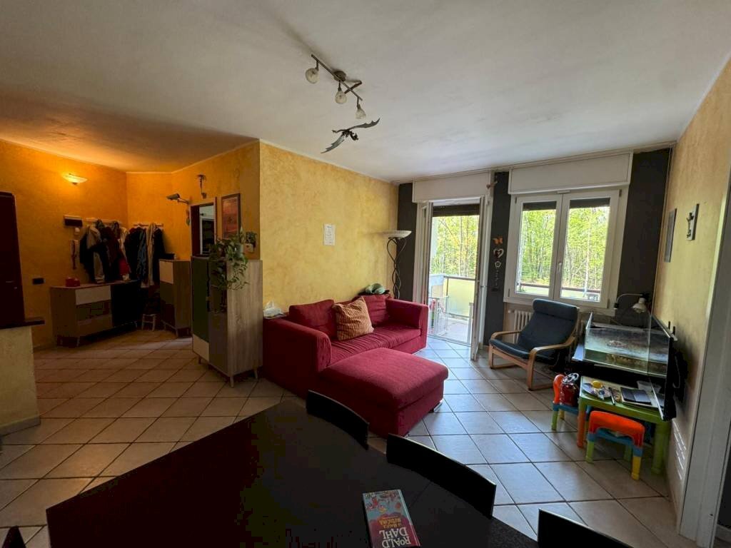 Salone - Trilocale via per Casorate, 9/c, Cardano al Campo - foto 1