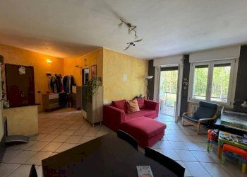 Salone - Trilocale via per Casorate, 9/c, Cardano al Campo - foto 3