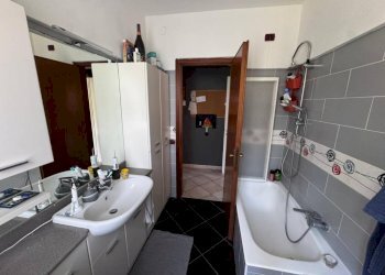 Bagno - Three-room apartment via per Casorate, 9/c, Cardano al Campo - photo 9