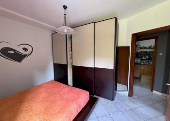 Camera da letto - Trilocale via per Casorate, 9/c, Cardano al Campo - foto 14