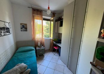 Camera da letto - Three-room apartment via per Casorate, 9/c, Cardano al Campo - photo 28