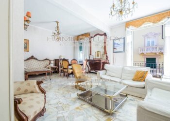 Salone - Appartamento piazza Duca degli Abruzzi, Genova (zona Nervi) - foto 2