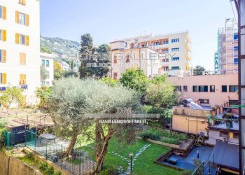 Vista - Appartamento piazza Duca degli Abruzzi, Genova (zona Nervi) - foto 1