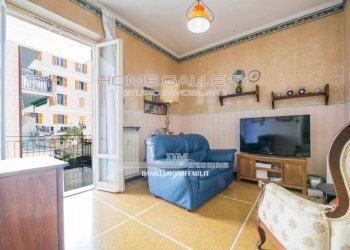 Salone - Appartamento piazza Duca degli Abruzzi, Genova (zona Nervi) - foto 11