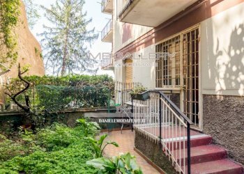 Giardino - Appartamento via Stefanina Moro, Genova (zona Marassi) - foto 12