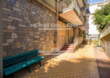 Giardino - Appartamento via Stefanina Moro, Genova (zona Marassi) - foto 14