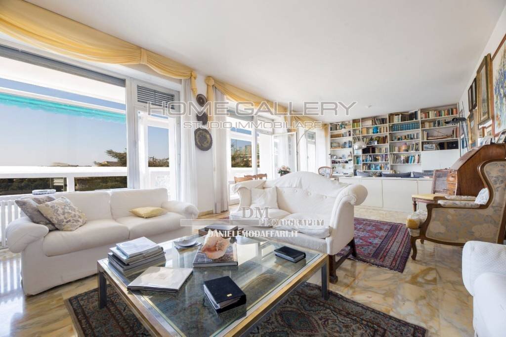 Salone - Appartamento via Stefano Prasca, Genova (zona Quarto) - foto 1