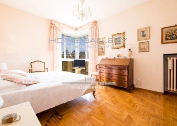 Camera da letto - Appartamento via Stefano Prasca, Genova (zona Quarto) - foto 16