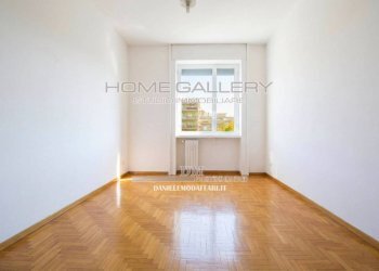 Camera da letto - Appartamento via Stefano Prasca, Genova (zona Quarto) - foto 25